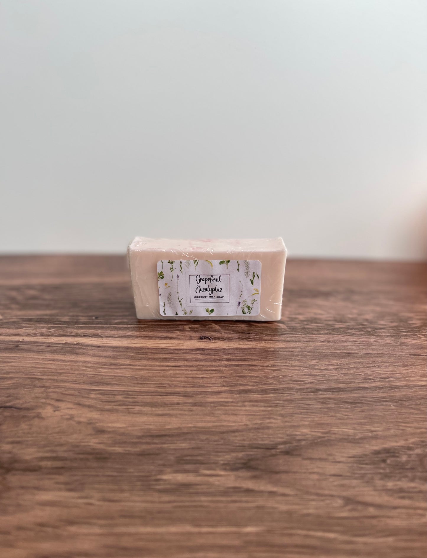 Grapefruit +Ecalyptus Coconut milk Soap